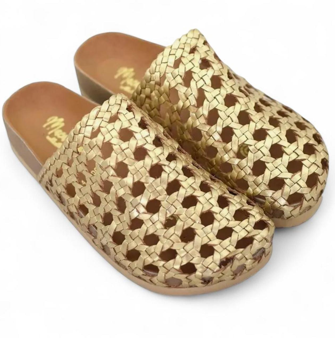 Woven leather clogs in gold